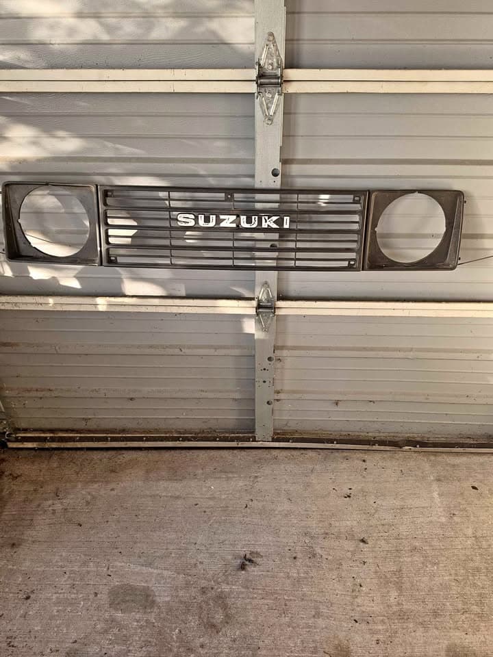 Suzuki Samurai SJ413 Front Grille