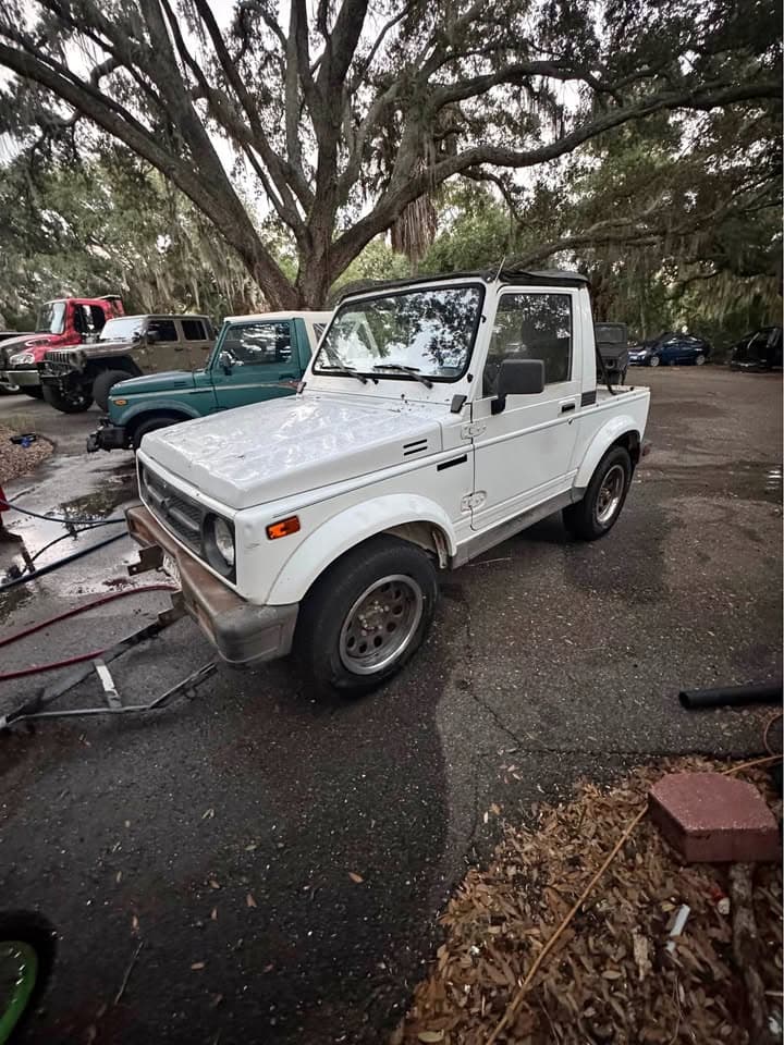 1993 Suzuki Samurai JL Convertible SUV